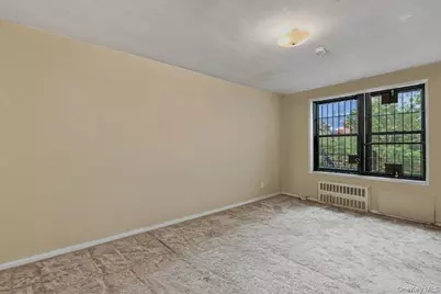 143-30 Roosevelt Avenue #3L, Flushing, NY 11354 - Photo 13