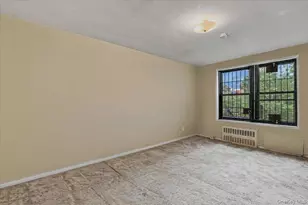 143-30 Roosevelt Ave, Flushing, NY 11354 - Photo 13