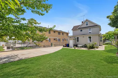150-35 11th Avenue, Whitestone, NY 11357 - Photo 17