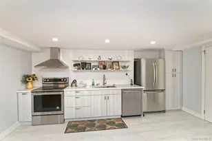 32-50 32nd St, Astoria, NY 11106 - Photo 17