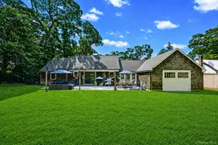 188 Hallock St, Riverhead, NY 11901 - Photo 17