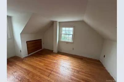 25 Monterey Place, Yonkers, NY 10710 - Photo 7