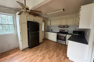 25 Monterey Pl, Yonkers, NY 10710 - Photo 3