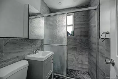 953 E 226th Street, Bronx, NY 10466 - Photo 23