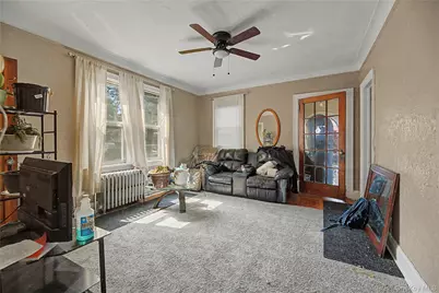 953 E 226th Street, Bronx, NY 10466 - Photo 3