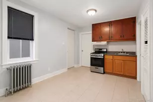 953 E 226th St, Bronx, NY 10466 - Photo 17