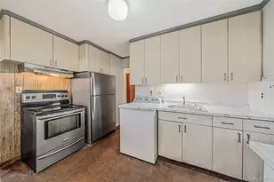 2439 2nd St, East Meadow, NY 11554 - Photo 15