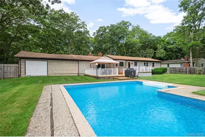 371 Hewlett Avenue, Patchogue, NY 11772 - Photo 23