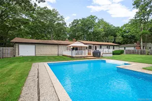371 Hewlett Ave, Patchogue, NY 11772 - Photo 23