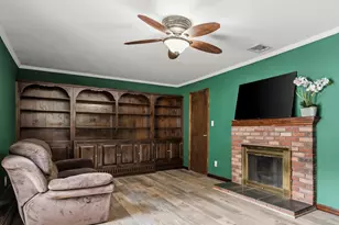 371 Hewlett Ave, Patchogue, NY 11772 - Photo 17