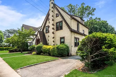 53 Coolidge Street, Malverne, NY 11565 - Photo 1