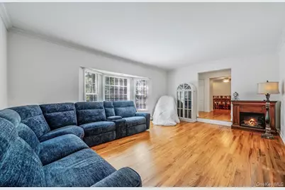 21 Wilderness Road, Nissequogue, NY 11780 - Photo 9