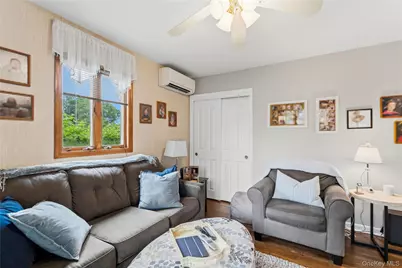 1359 Manor Lane, Bay Shore, NY 11706 - Photo 21