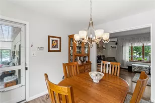 1359 Manor Ln, Bay Shore, NY 11706 - Photo 11