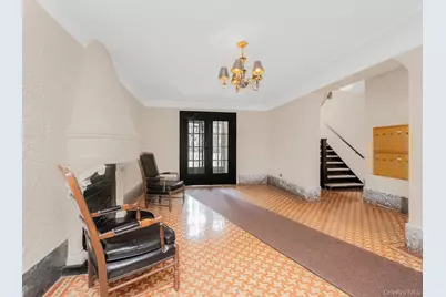 1273 North Avenue #2E, Entry 7, New Rochelle, NY 10804 - Photo 3