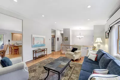 25 Cocoa Lane, Newburgh, NY 12550 - Photo 9