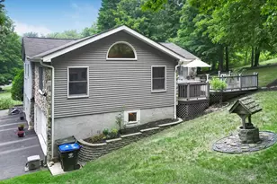 25 Cocoa Ln, Newburgh, NY 12550 - Photo 7
