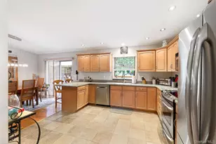 25 Cocoa Ln, Newburgh, NY 12550 - Photo 13