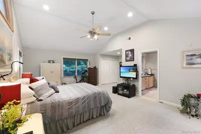 25 Cocoa Lane, Newburgh, NY 12550 - Photo 27