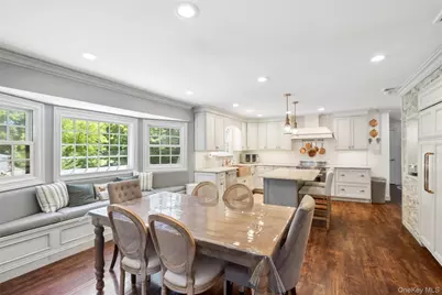 14 Loft Road, Smithtown, NY 11787 - Photo 31