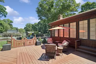 14 Loft Rd, Smithtown, NY 11787 - Photo 21