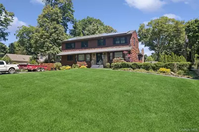 14 Loft Road, Smithtown, NY 11787 - Photo 1