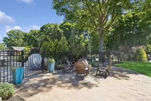 14 Loft Rd, Smithtown, NY 11787 - Photo 17
