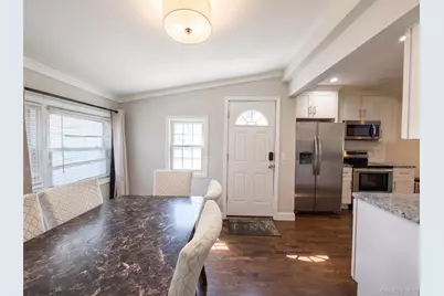 390 Central Islip Boulevard, Ronkonkoma, NY 11779 - Photo 9