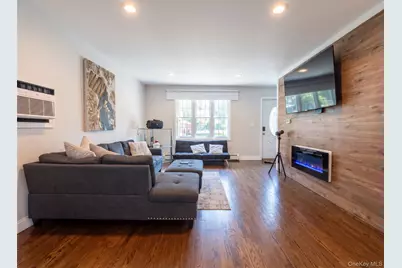 390 Central Islip Boulevard, Ronkonkoma, NY 11779 - Photo 5