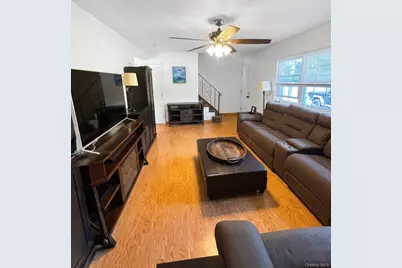 99 Washington Street, East Islip, NY 11730 - Photo 5