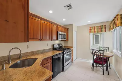 3302 Homestead Court, Peekskill, NY 10566 - Photo 9