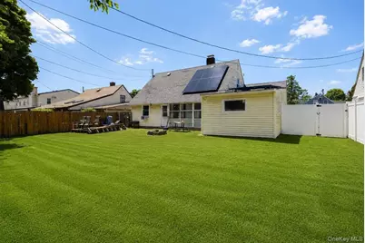 9 Skimmer Lane, Levittown, NY 11756 - Photo 17