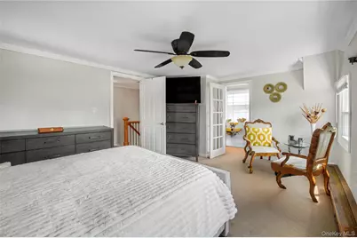 28 Crabtree Lane, Levittown, NY 11756 - Photo 27