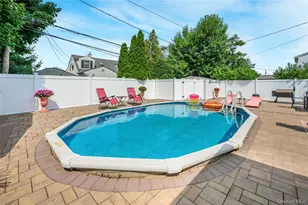28 Crabtree Ln, Levittown, NY 11756 - Photo 13