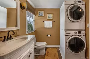 28 Crabtree Ln, Levittown, NY 11756 - Photo 23