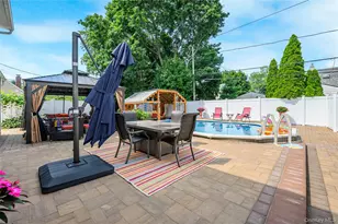 28 Crabtree Ln, Levittown, NY 11756 - Photo 31