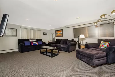 900 Flanders Drive, Valley Stream, NY 11581 - Photo 19