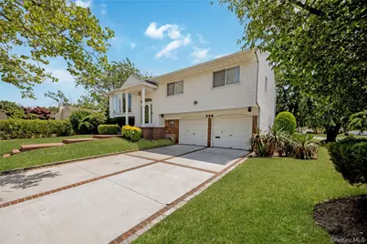 900 Flanders Drive, Valley Stream, NY 11581 - Photo 3