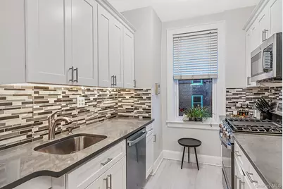 185 Atlantic Avenue #C11, Lynbrook, NY 11563 - Photo 11