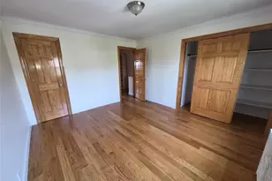 20-33 28th St, Astoria, NY 11105 - Photo 7