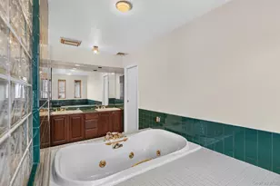 297 E Devonia Ave, Mount Vernon, NY 10552 - Photo 25