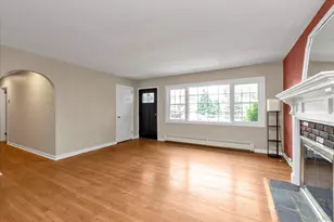 16 Verleye Ave, East Northport, NY 11731 - Photo 3