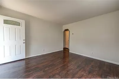 123 Cherubina Lane, North Babylon, NY 11703 - Photo 3