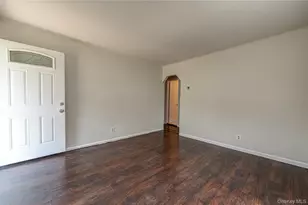 123 Cherubina Ln, North Babylon, NY 11703 - Photo 3