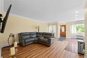 67-01 Eliot Ave, Middle Village, NY 11379 - Photo 11