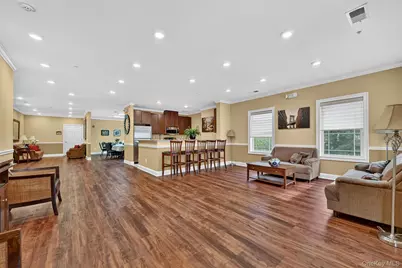 2202 Views Way, Pomona, NY 10970 - Photo 15