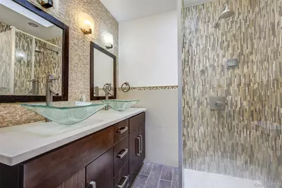 2537 89th Street, East Elmhurst, NY 11369 - Photo 15