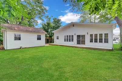 1431 Brooklyn Boulevard, Bay Shore, NY 11706 - Photo 25