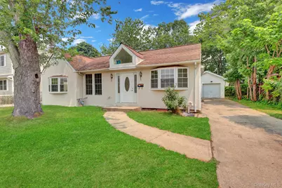 1431 Brooklyn Boulevard, Bay Shore, NY 11706 - Photo 3
