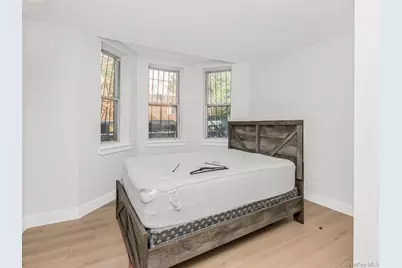 514 E 188th Street, Bronx, NY 10458 - Photo 23